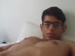 Hot Guy Jerks On Chaturbate